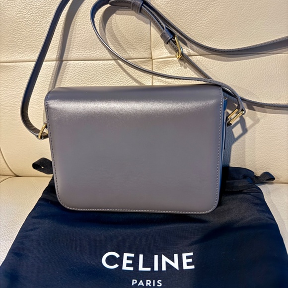 Authentic Celine Teen Triomphe in Shiny Genuine Calfskin Pebble Gray - Picture 4 of 11